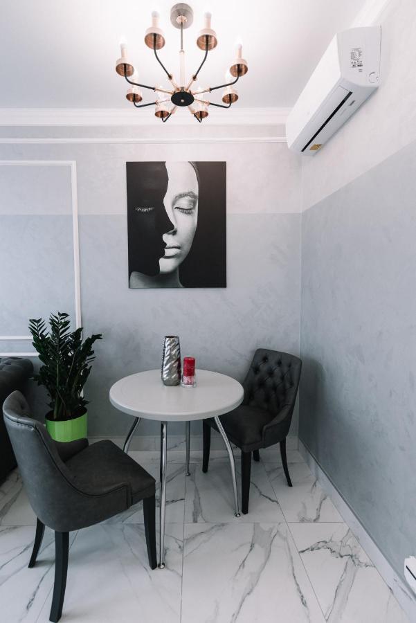 Royal Tower Vip Smart Apartments 2 Kiev Exterior foto