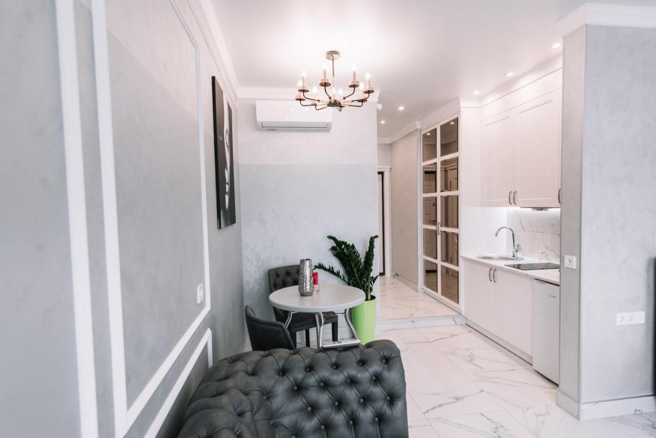 Royal Tower Vip Smart Apartments 2 Kiev Exterior foto