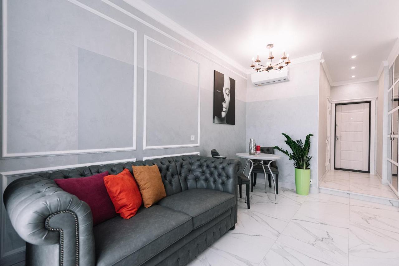 Royal Tower Vip Smart Apartments 2 Kiev Exterior foto
